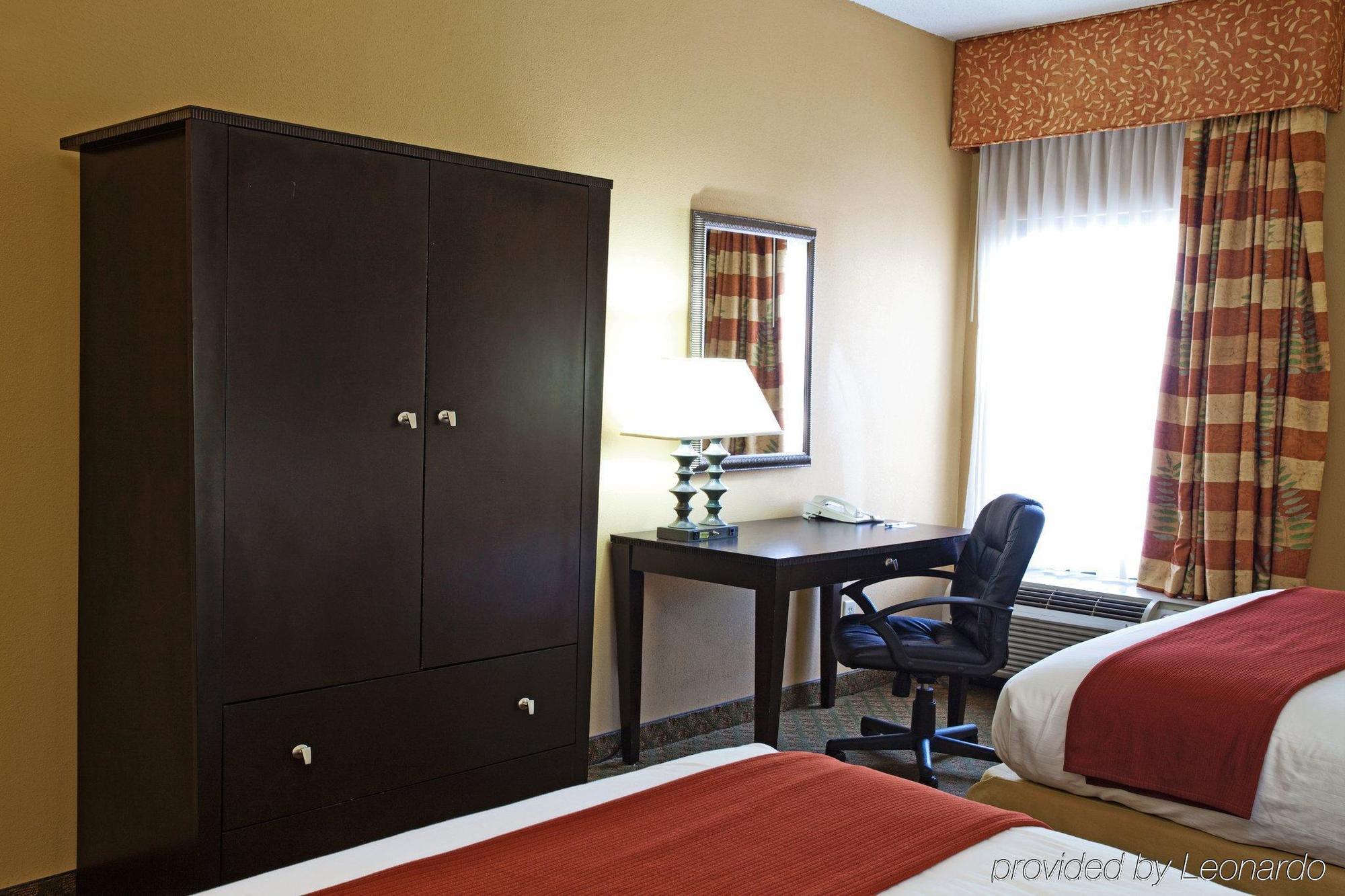 Holiday Inn Express Pascagoula-Moss Point By Ihg Rum bild